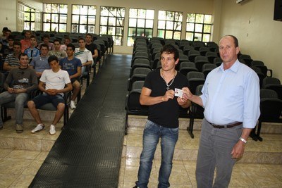 Vice–Presidente da câmara, participou da solenidade de entrega de CDI