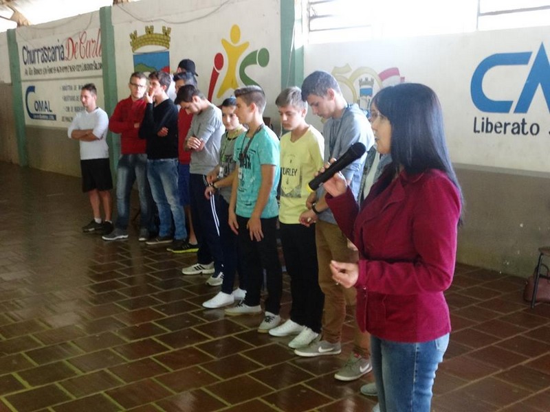 Vereadora Marilei Marcolan, participa da solenidade de abertura do 1º Intercolegial.